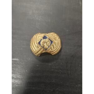 Vintage Cub Scout BSA Gold Webelos Wolf Metal Neckerchief Slide Bandana Clip